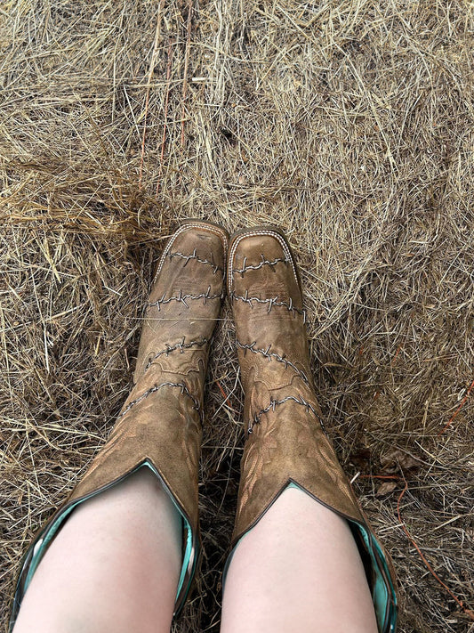 A3815 - WOMEN'S BROWN WOVEN BARBED WIRE SQUARE TOE RODEO COWBOY BOOT