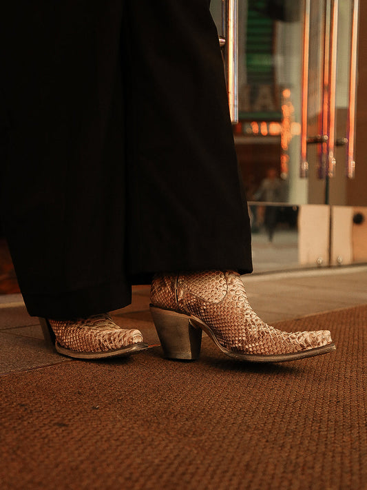 A3791 - WOMEN'S GENUINE FULL PYTHON SNIP TOE ANKLE BOOT WITH ZIPPER