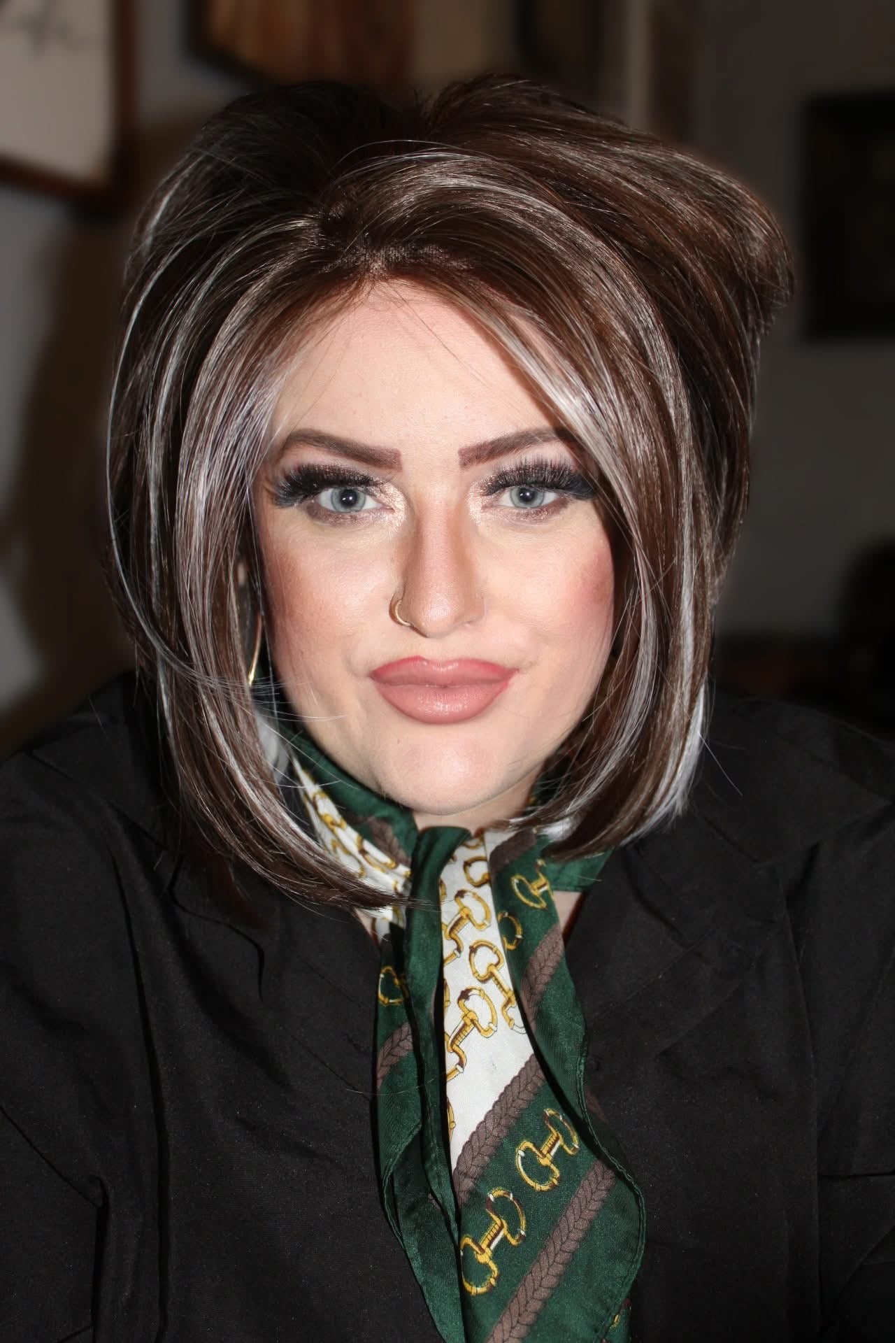 LILY White Ribbon Brunette