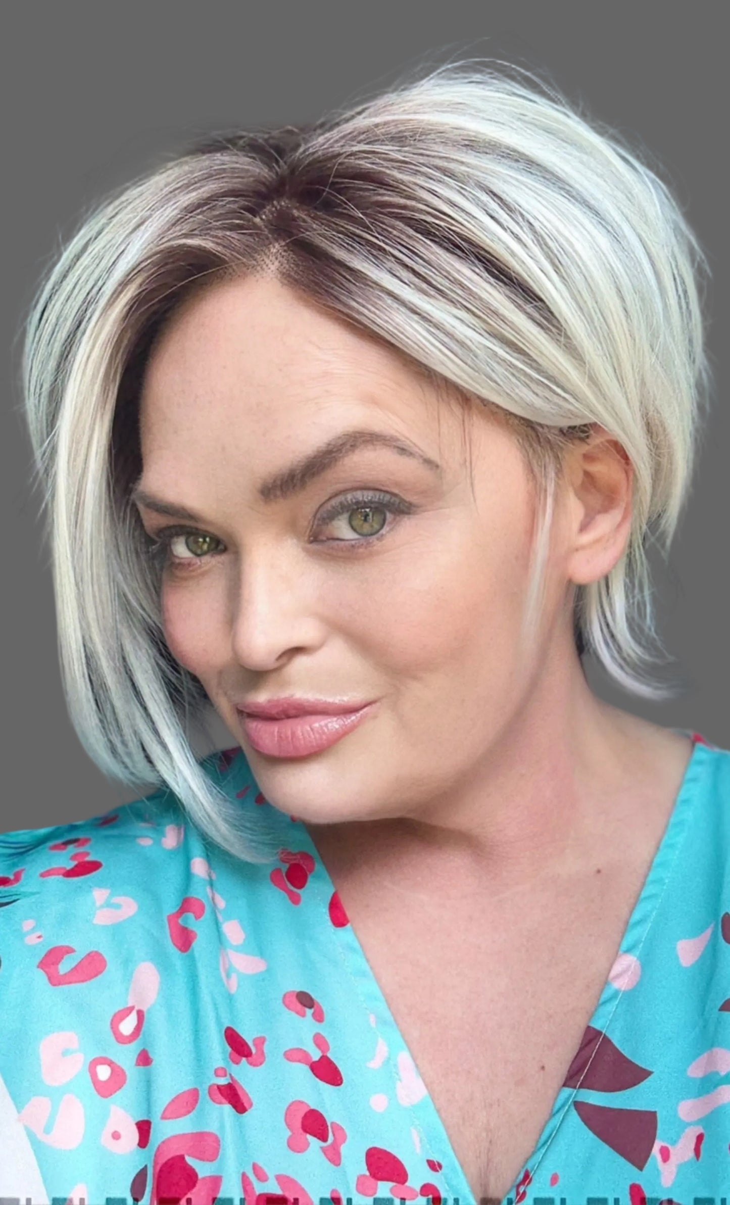 LILY White Ribbon Brunette