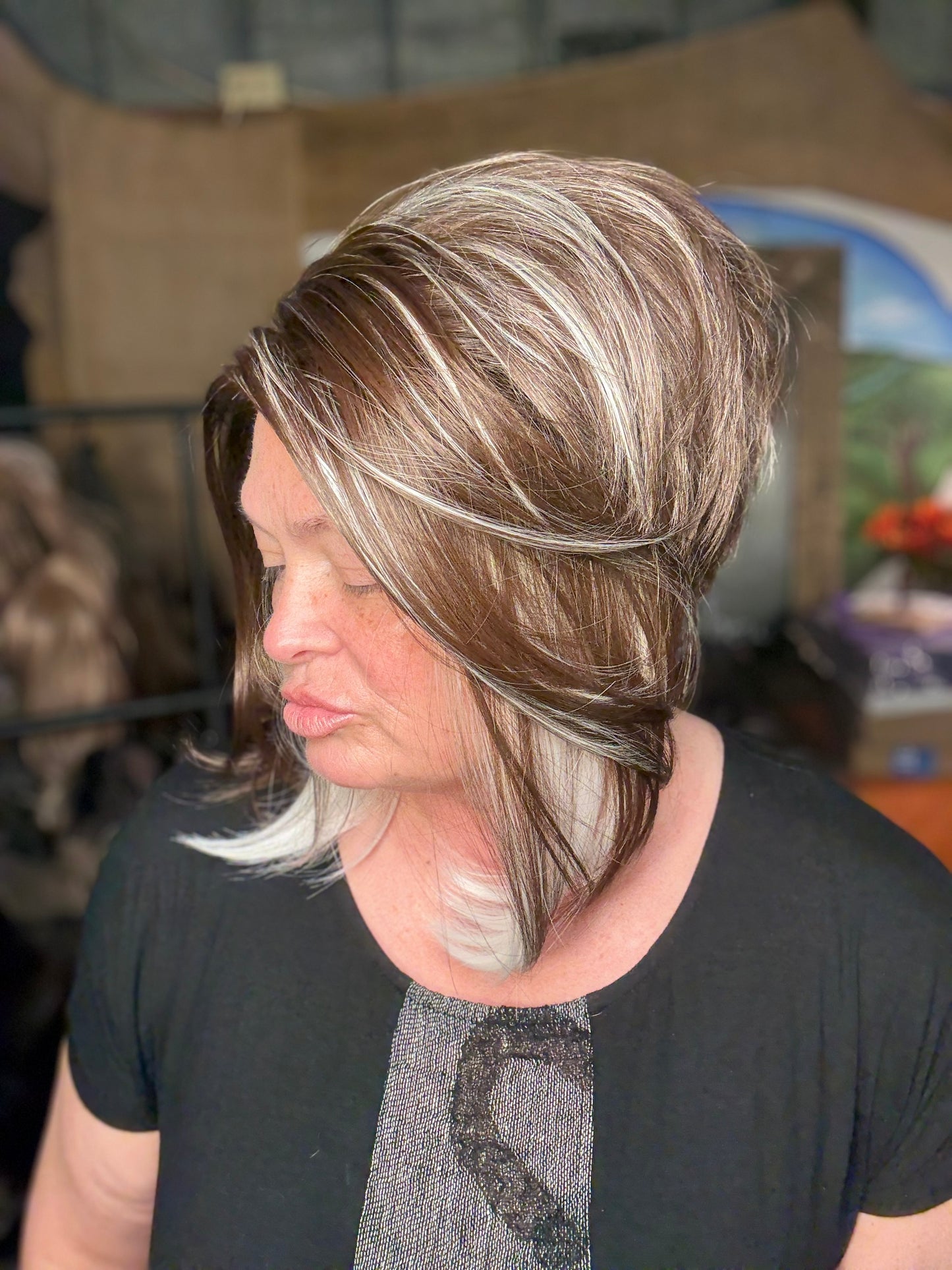 LILY White Ribbon Brunette